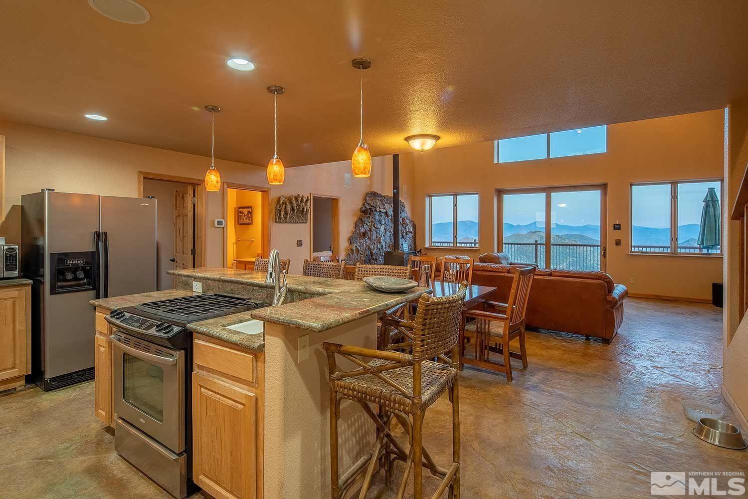 27200 Riverview Road Reno, NV 89521 - Photo 9 of 35 Photo 9