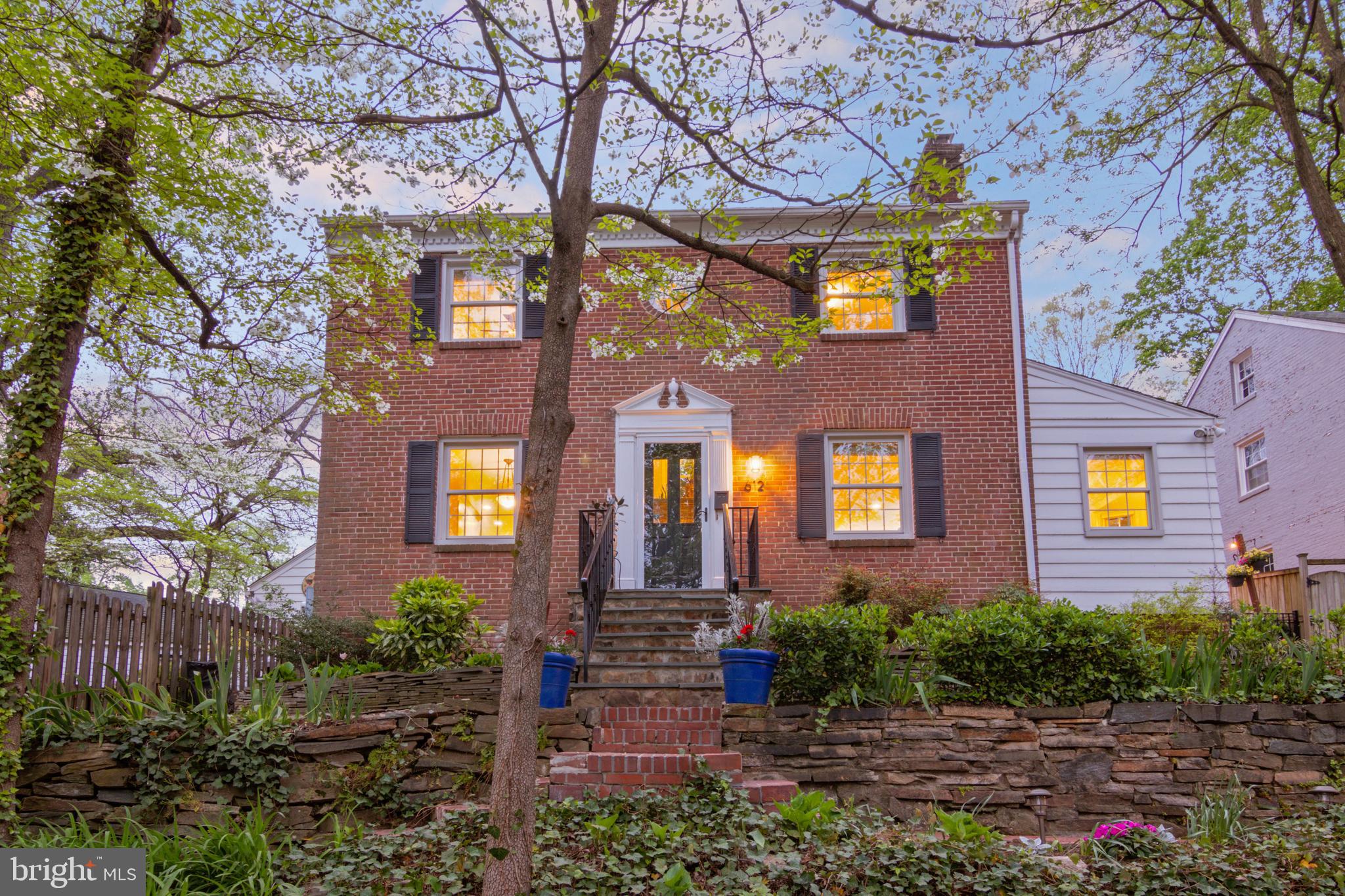 612 Ellsworth Drive Silver Spring, MD 20910 - Photo 3 of 43