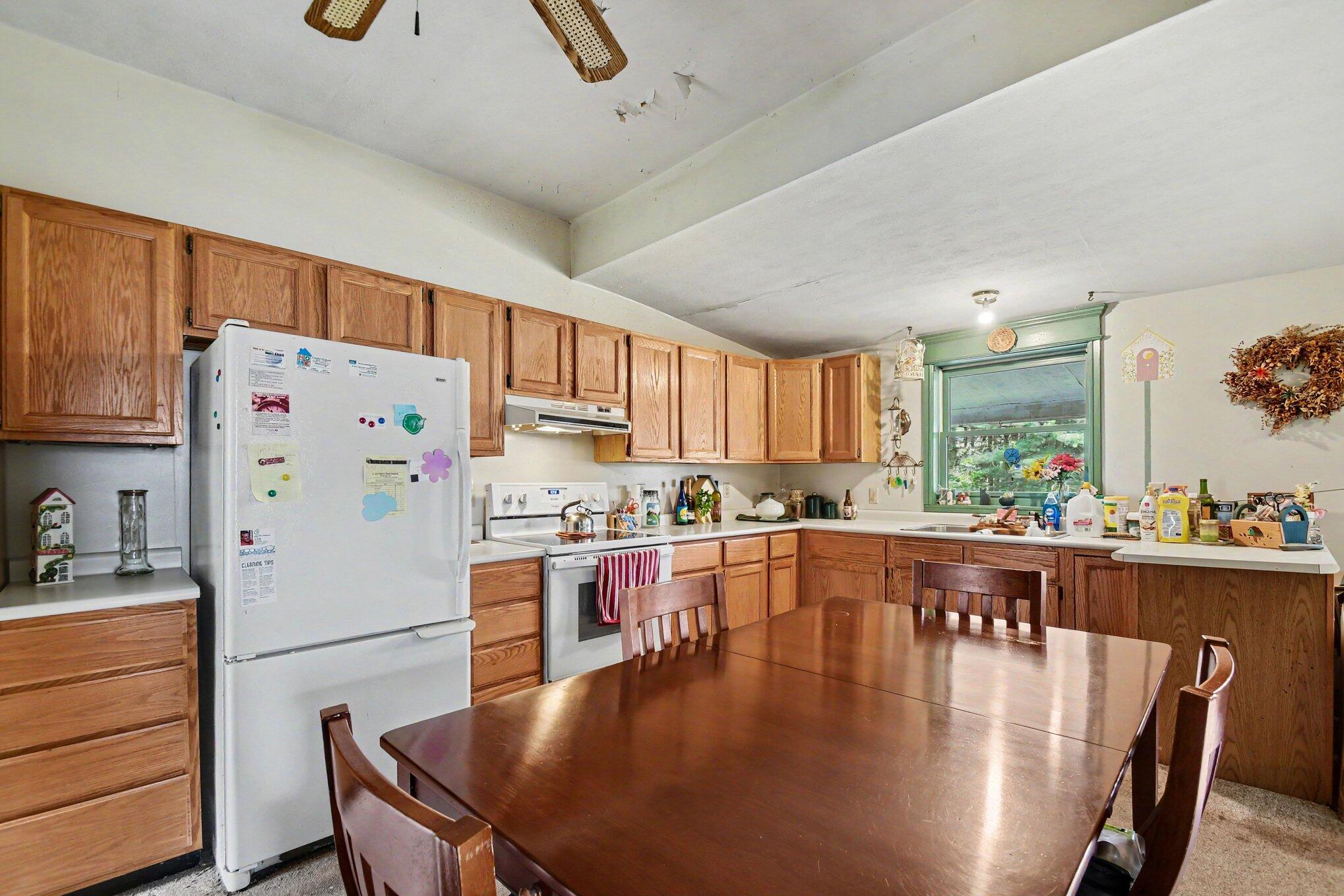 3819 East Bundy Road Coloma, MI 49038 - Photo 5 of 17 005_file_1141