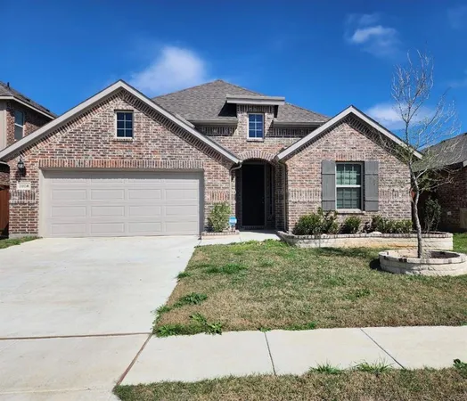 $2,800 | 11441 White River Drive, Aubrey, TX 76227