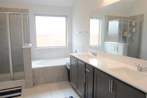 $2,800 | 11441 White River Drive, Aubrey, TX 76227