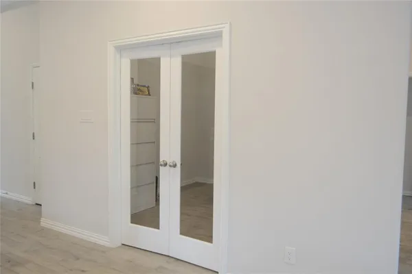 $2,800 | 11441 White River Drive, Aubrey, TX 76227