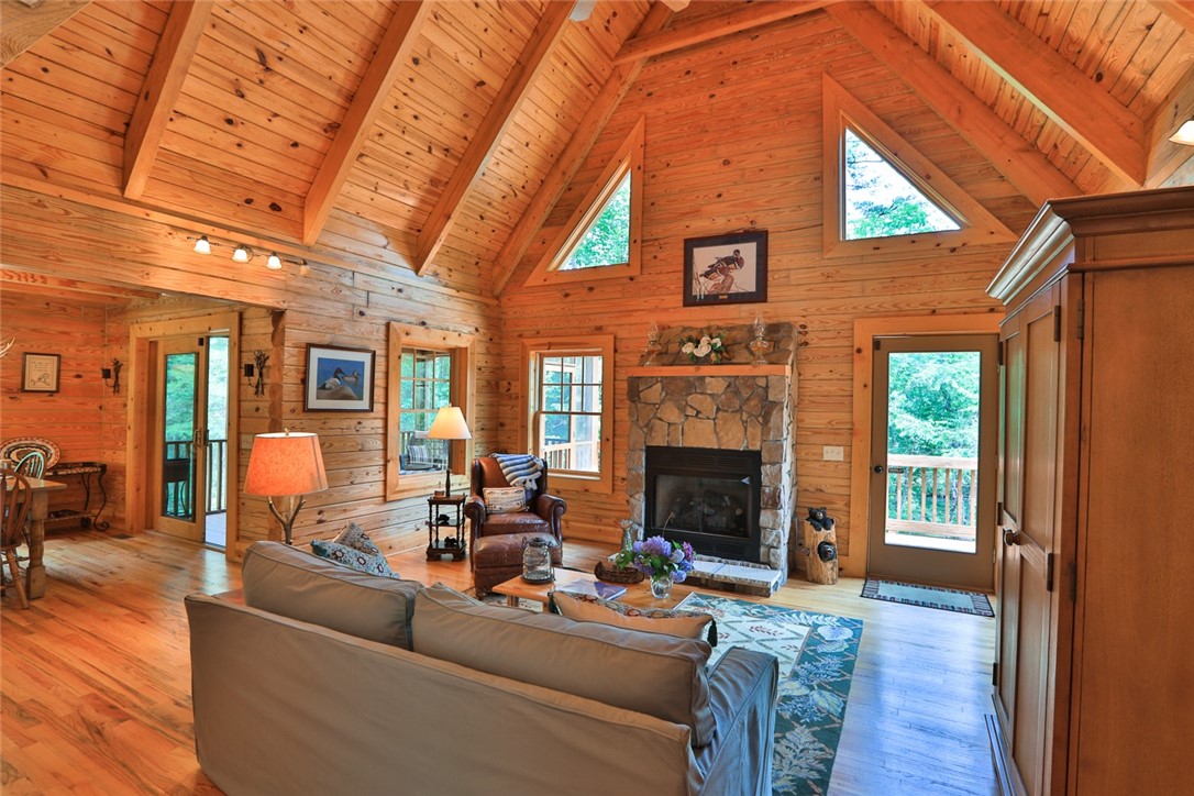 115 Pondview Lane Sunset, SC 29685 - Photo 8 of 25 Gallery Image 8