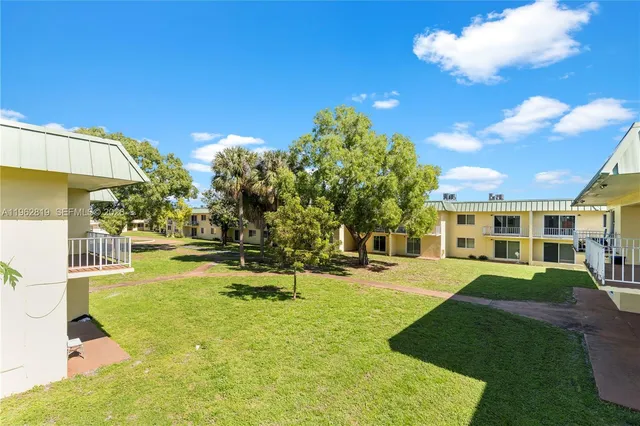 $185,000 | 505 Northwest 177th Street, Unit 243, Miami Gardens, FL 33169
