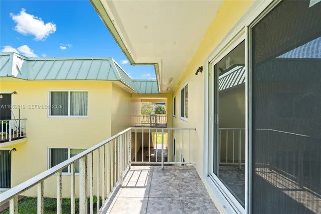 $185,000 | 505 Northwest 177th Street, Unit 243, Miami Gardens, FL 33169
