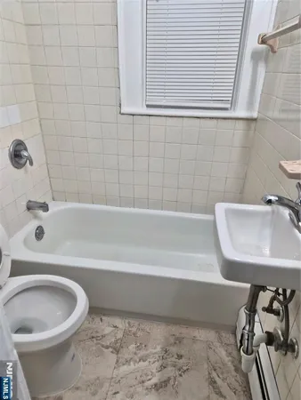 $1,425 | Undisclosed Address, Clifton, NJ 07011