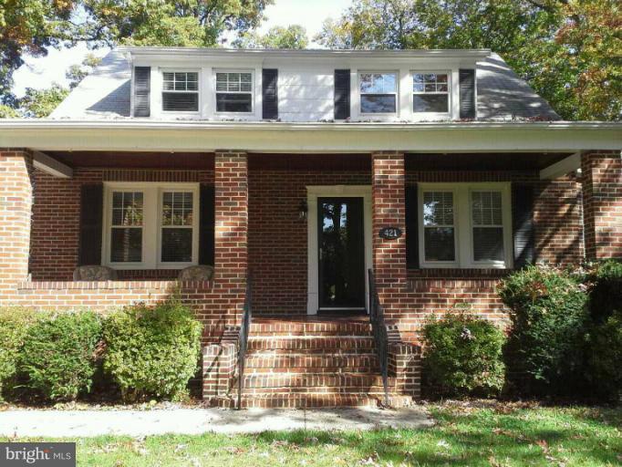 421 Rolling Rd. Catonsville, MD 21228 - Photo 2 of 26 front view of a house