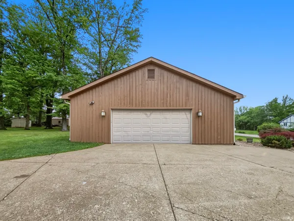 $329,900 | 6544 Blue Spruce Drive, Newburgh, IN 47630