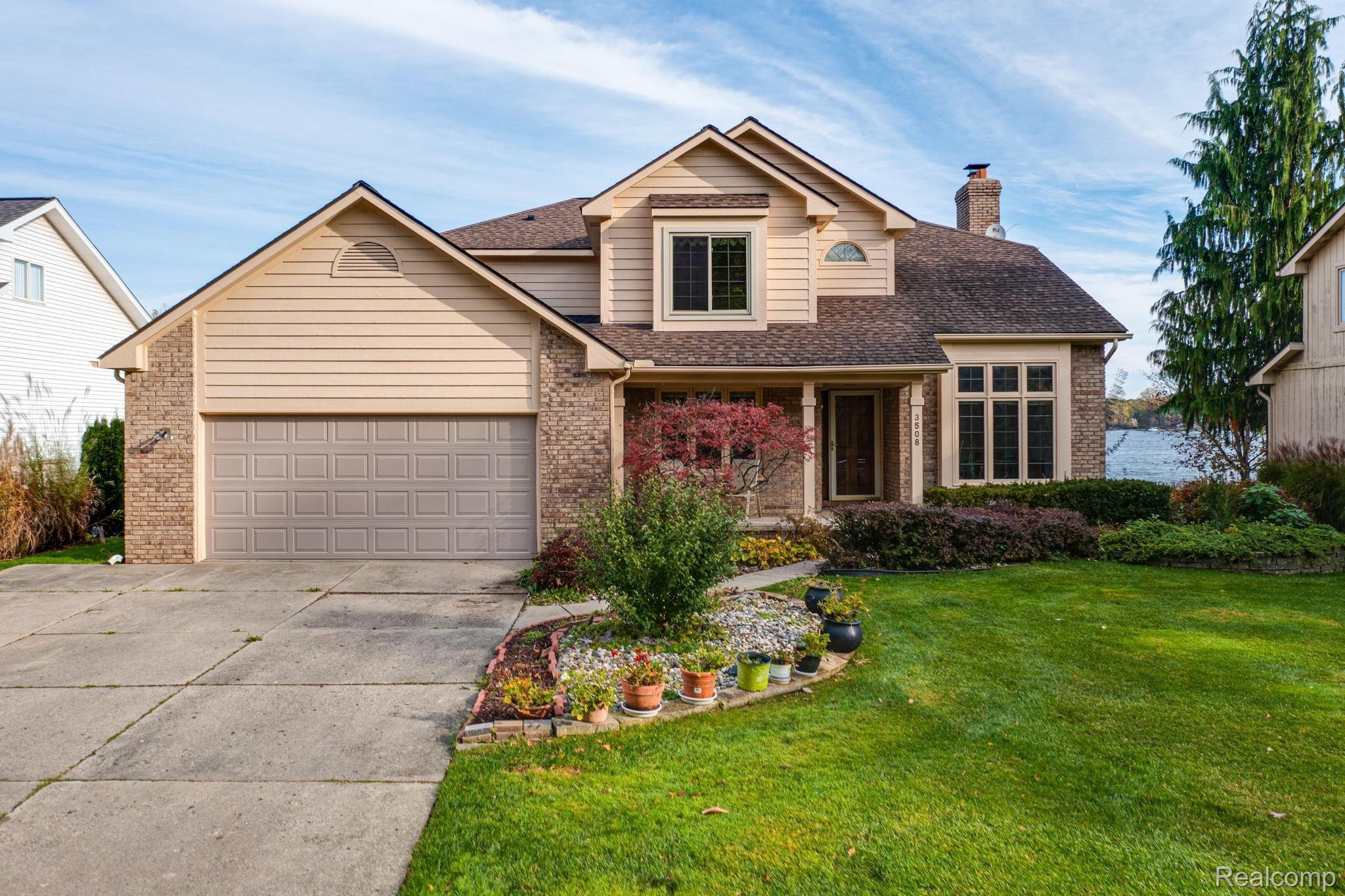 3508 Lexington Road Waterford, MI 48328 - Photo 5 of 38 3-web-or-mls-3508 Lexington Road-002.jpg