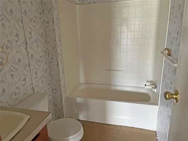 $158,000 | 193 Gun Club Road, Denison, TX 75021