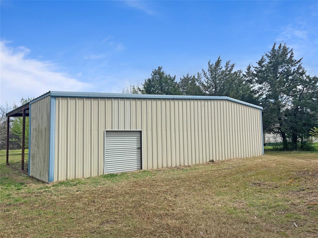 193 Gun Club Road Denison, TX 75021 - Photo 7 of 20