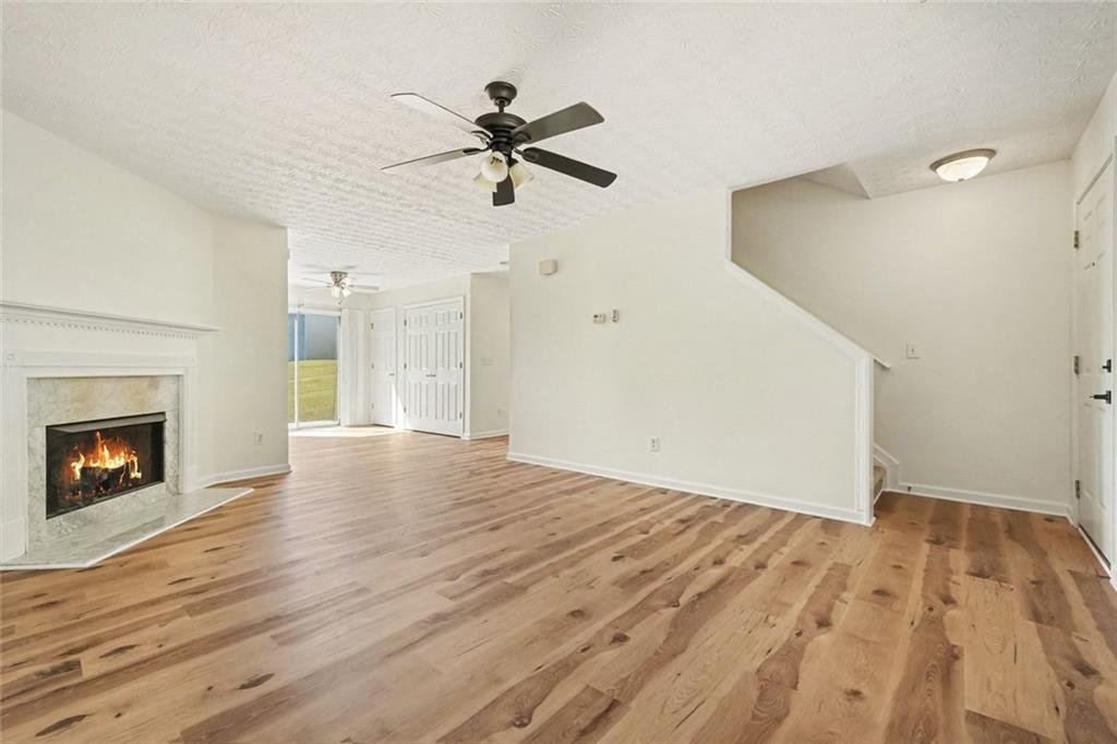 9464 Lakeview Road Union City, GA 30291 - Photo 5 of 18 Gallery Image 5