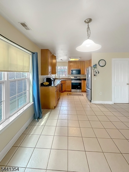 178 Front Street Elizabeth Port, NJ 07206 - Photo 6 of 20