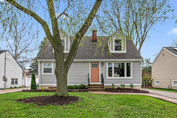 $619,900 | 797 Spring Road, Elmhurst, IL 60126