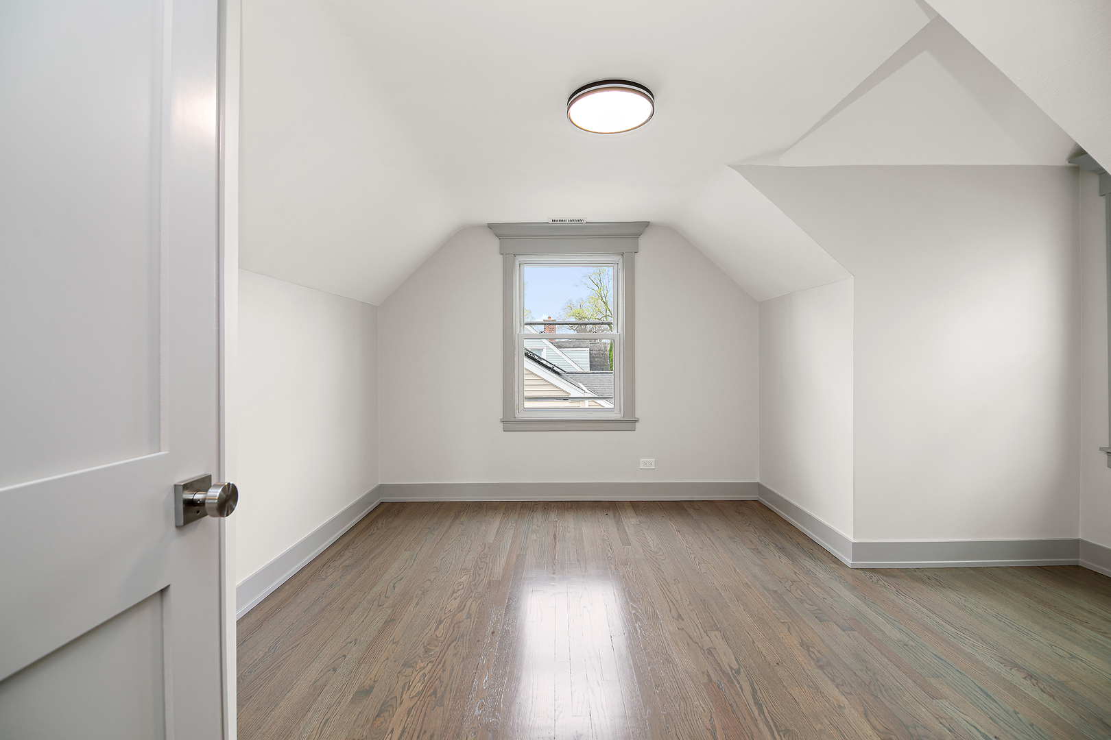 797 Spring Road Elmhurst, IL 60126 - Photo 17 of 24