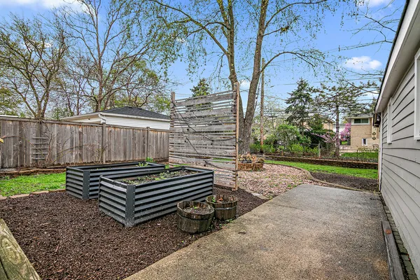 $619,900 | 797 Spring Road, Elmhurst, IL 60126