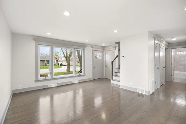 $619,900 | 797 Spring Road, Elmhurst, IL 60126