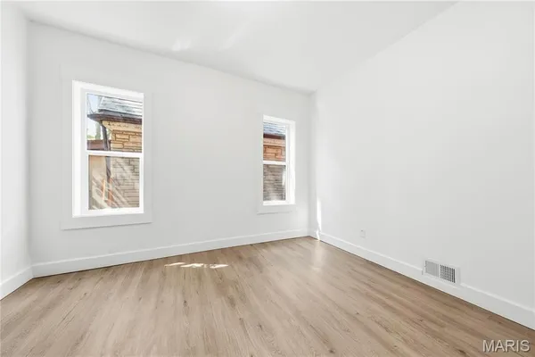 $239,900 | 3450 Minnesota Avenue, St. Louis, MO 63118