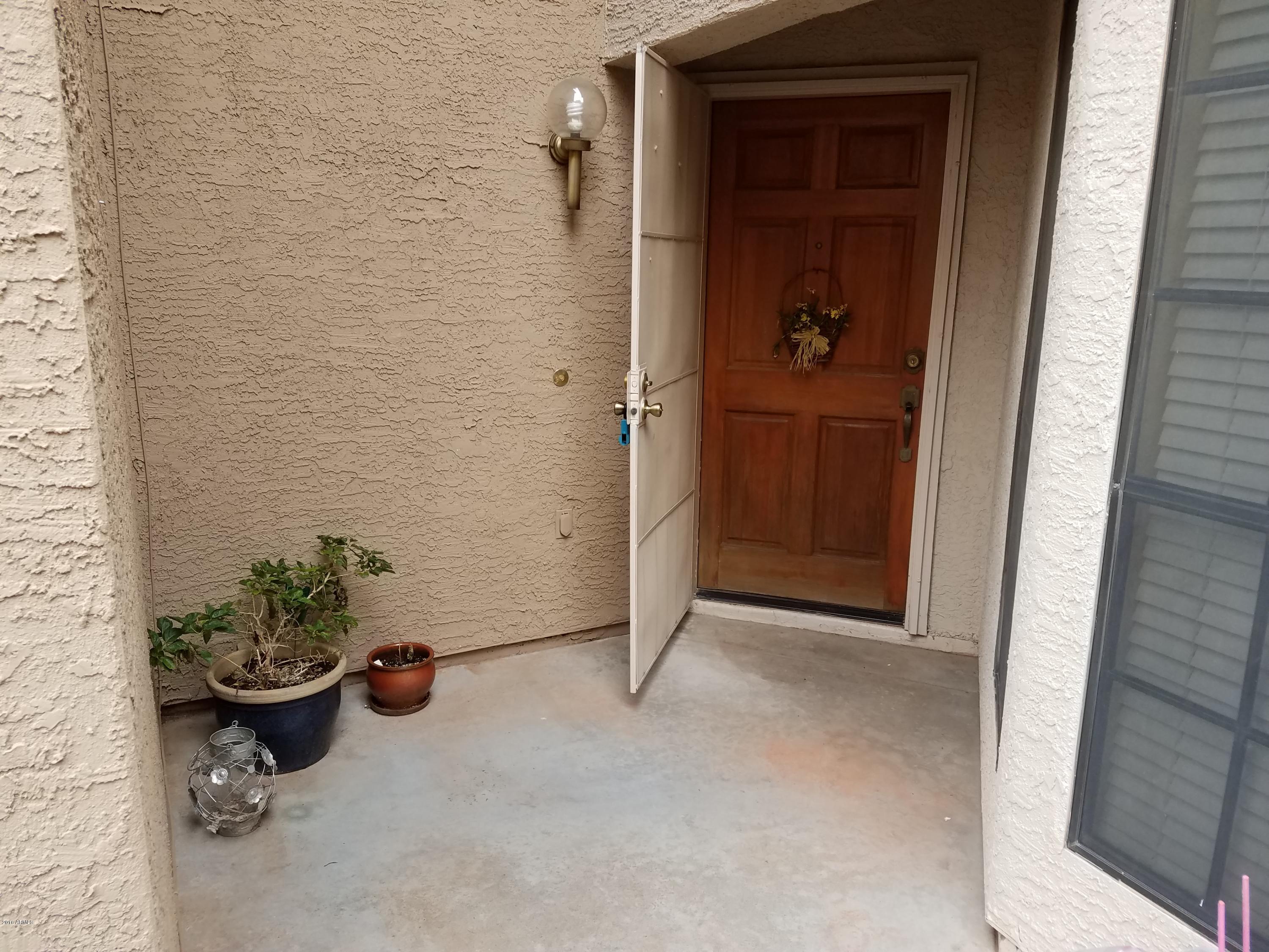 4123 East Agave Road Phoenix, AZ 85044 - Photo 3 of 48 20170103_144903