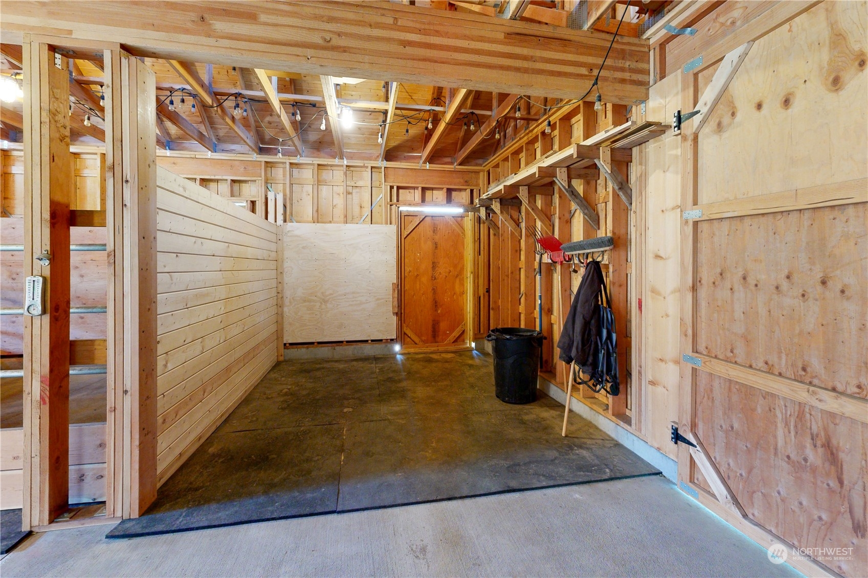7809 Lewis Peak Road Waitsburg, WA 99361 - Photo 16 of 39 Gallery Image 16
