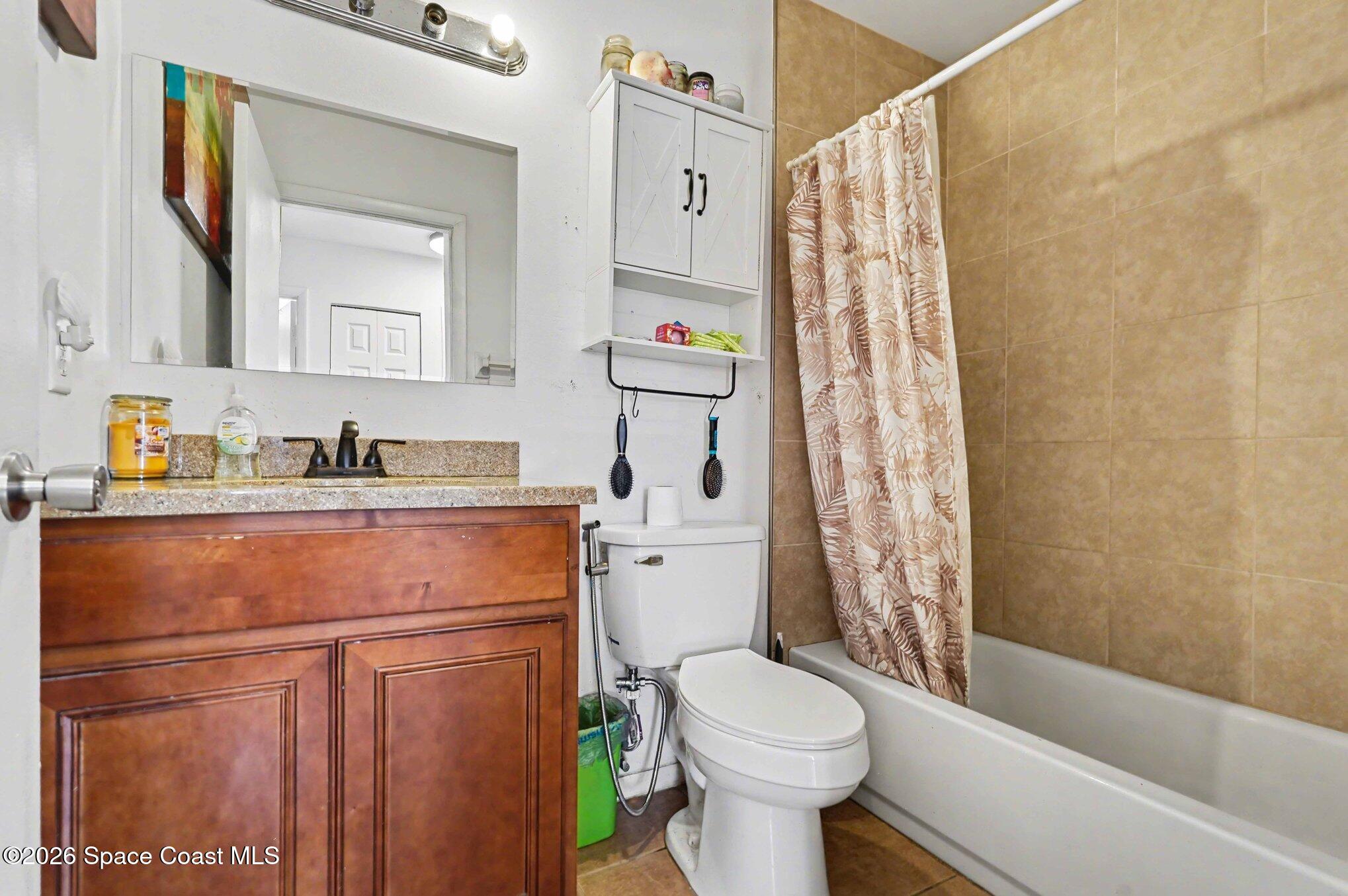 1076 Galty Circle Northeast Palm Bay, FL 32905 - Photo 15 of 31 023_file_7194