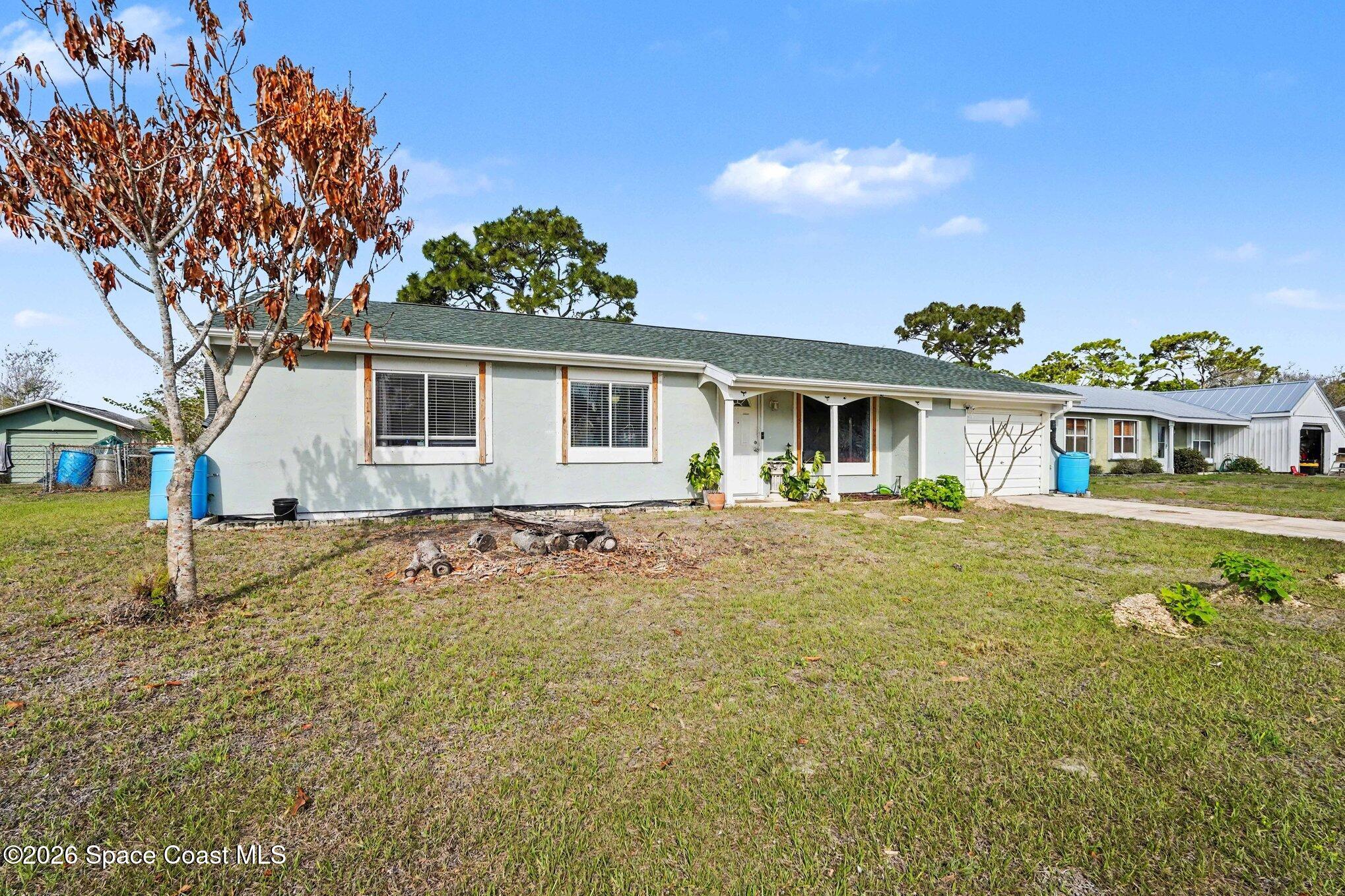 1076 Galty Circle Northeast Palm Bay, FL 32905 - Photo 28 of 31 003_file_3513