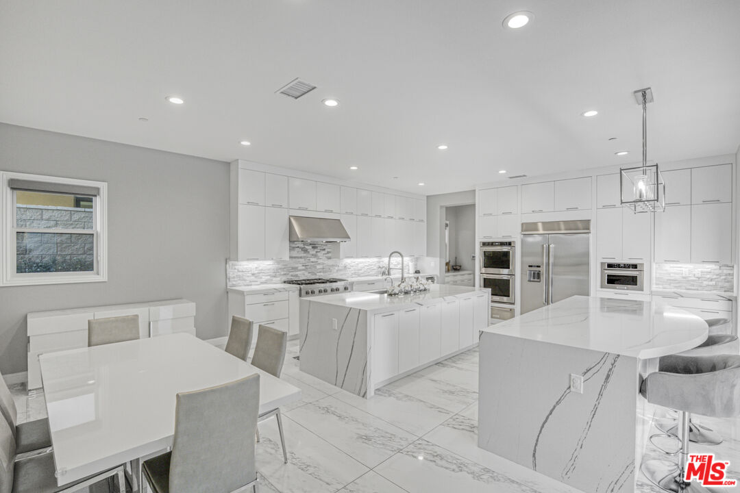 20254 Liverpool Way Porter Ranch, CA 91326 - Photo 13 of 54