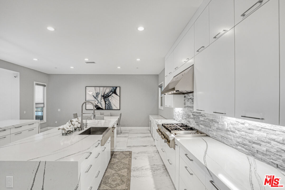 20254 Liverpool Way Porter Ranch, CA 91326 - Photo 16 of 54