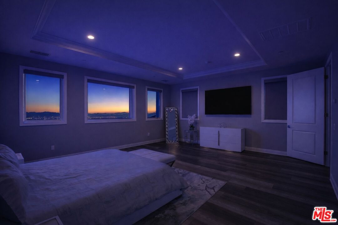 20254 Liverpool Way Porter Ranch, CA 91326 - Photo 29 of 54