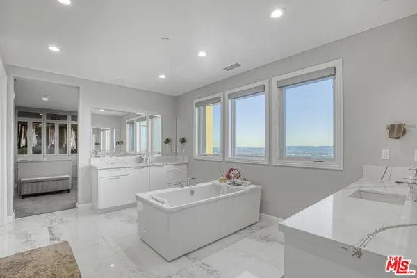 $3,195,000 | 20254 Liverpool Way, Porter Ranch, CA 91326