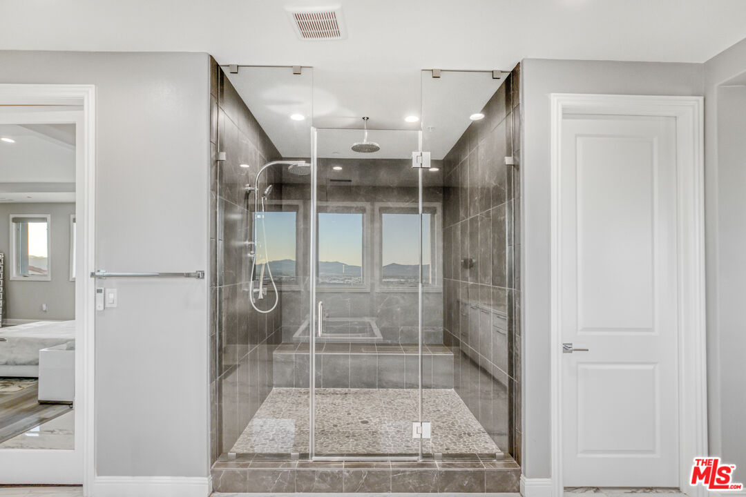 20254 Liverpool Way Porter Ranch, CA 91326 - Photo 32 of 54