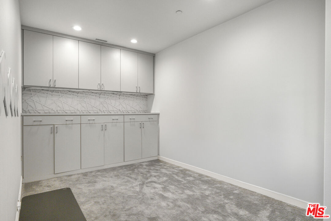 20254 Liverpool Way Porter Ranch, CA 91326 - Photo 36 of 54