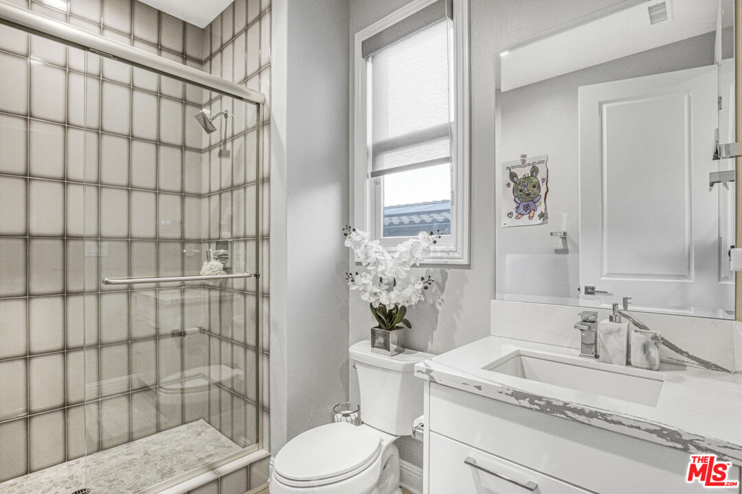 20254 Liverpool Way Porter Ranch, CA 91326 - Photo 40 of 54