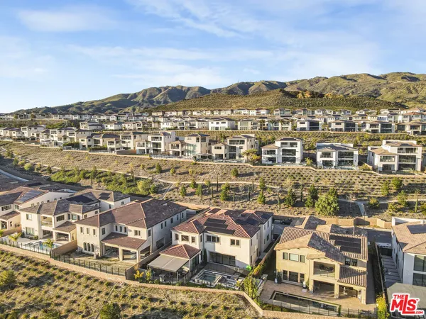 $3,195,000 | 20254 Liverpool Way, Porter Ranch, CA 91326