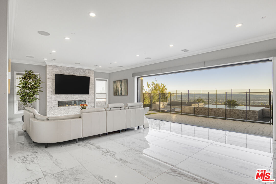 20254 Liverpool Way Porter Ranch, CA 91326 - Photo 8 of 54