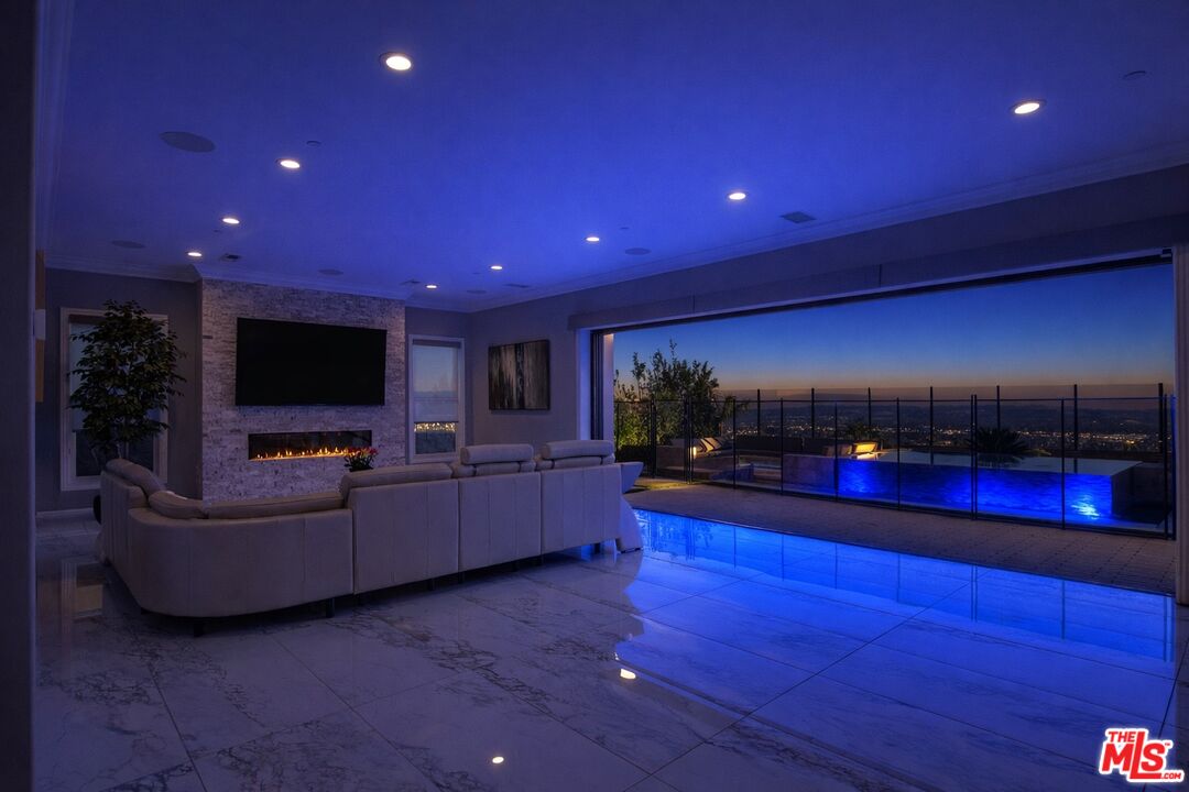 20254 Liverpool Way Porter Ranch, CA 91326 - Photo 10 of 54