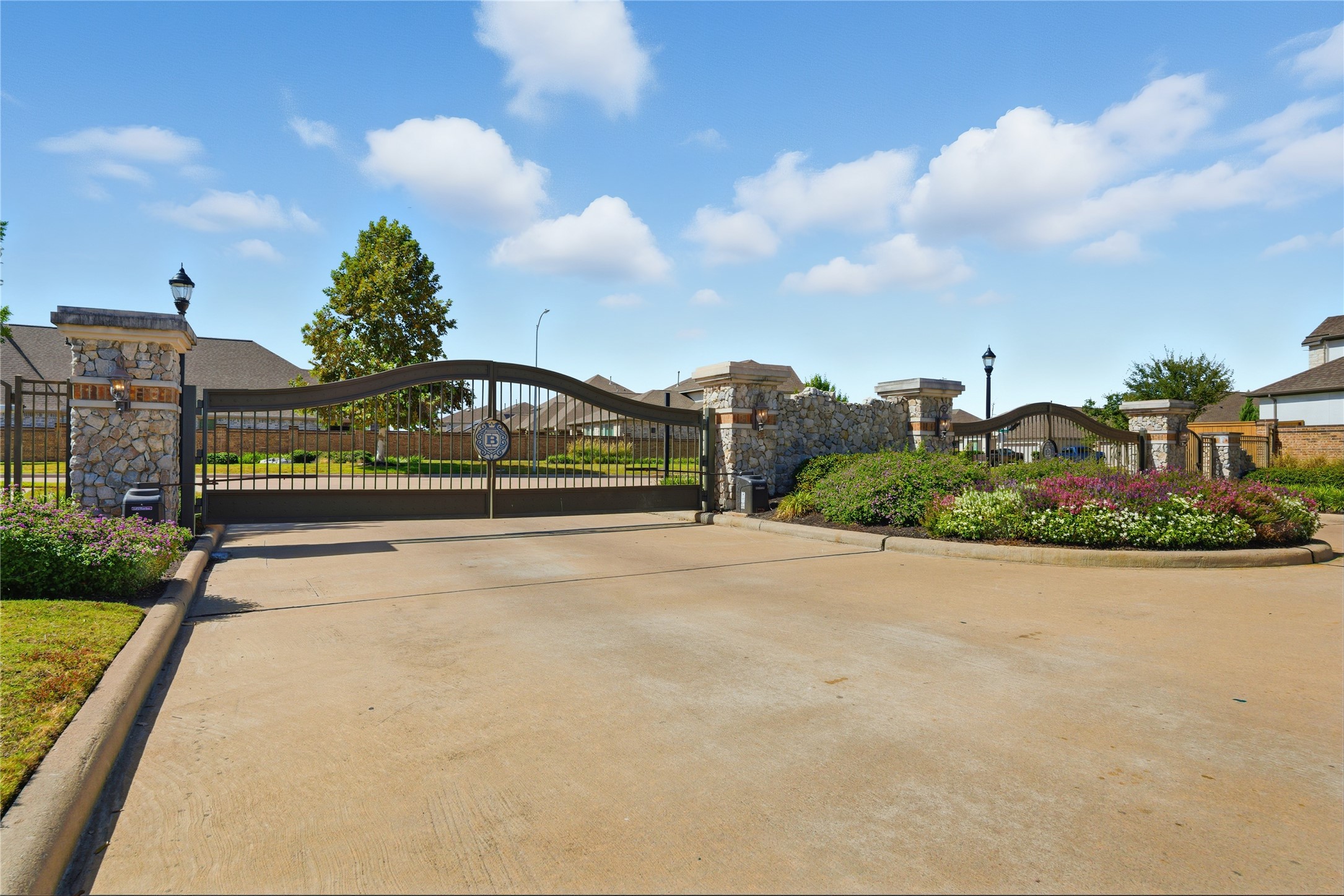 15846 Weston Ridge Drive Humble, TX 77346 - Photo 21 of 22 a view of a garden