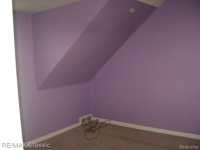 2440 Oxford Road Berkley, MI 48072 - Photo 4 of 6 DSC00009