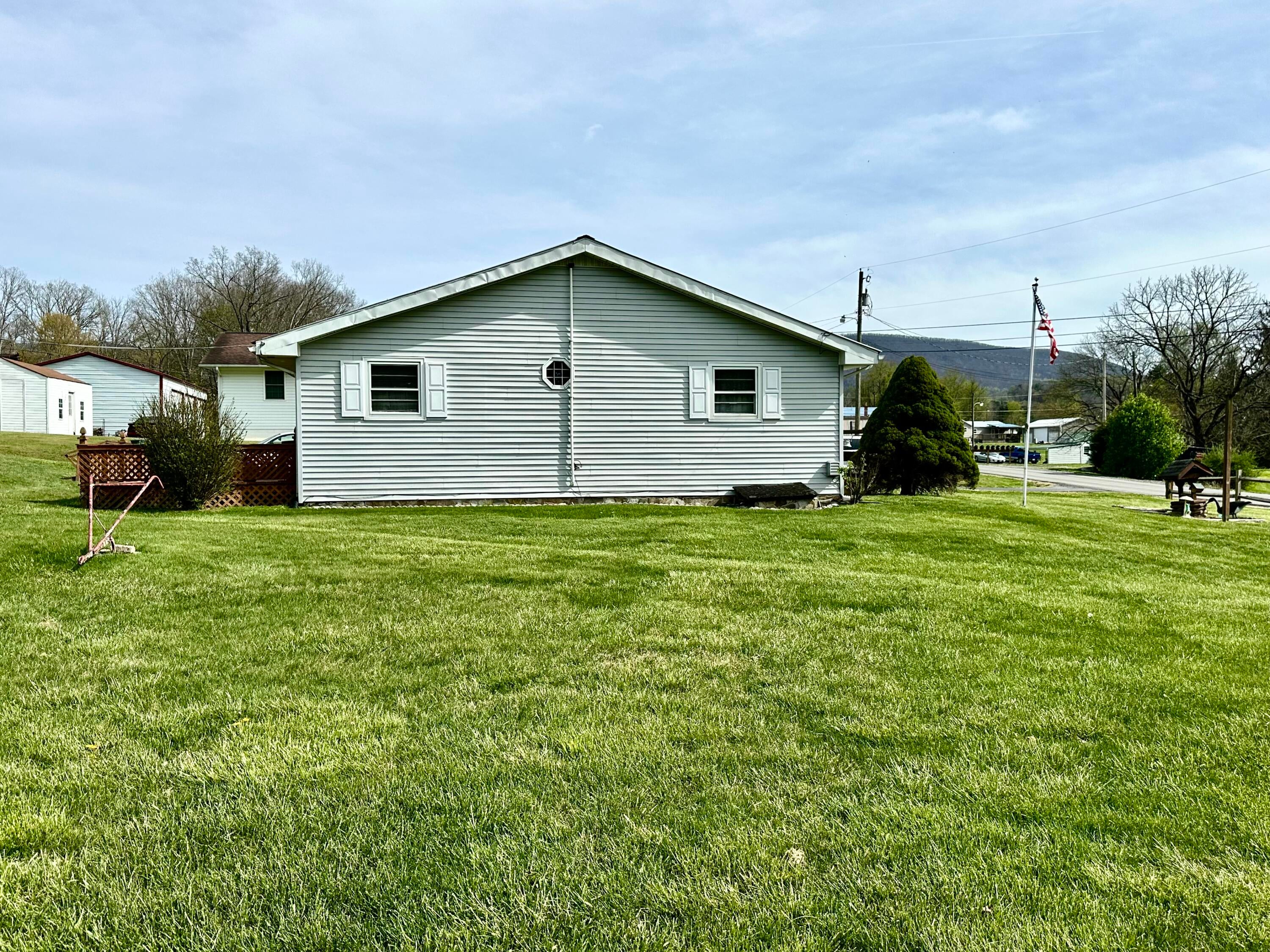 54 Baby Farms Road Peterstown, WV 24963 - Photo 12 of 45 Gallery Image 12