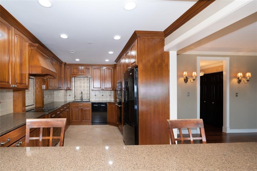 750 Washington Road, Unit 805 Pittsburgh, PA 15228 - Photo 8 of 25 Gallery Image 8