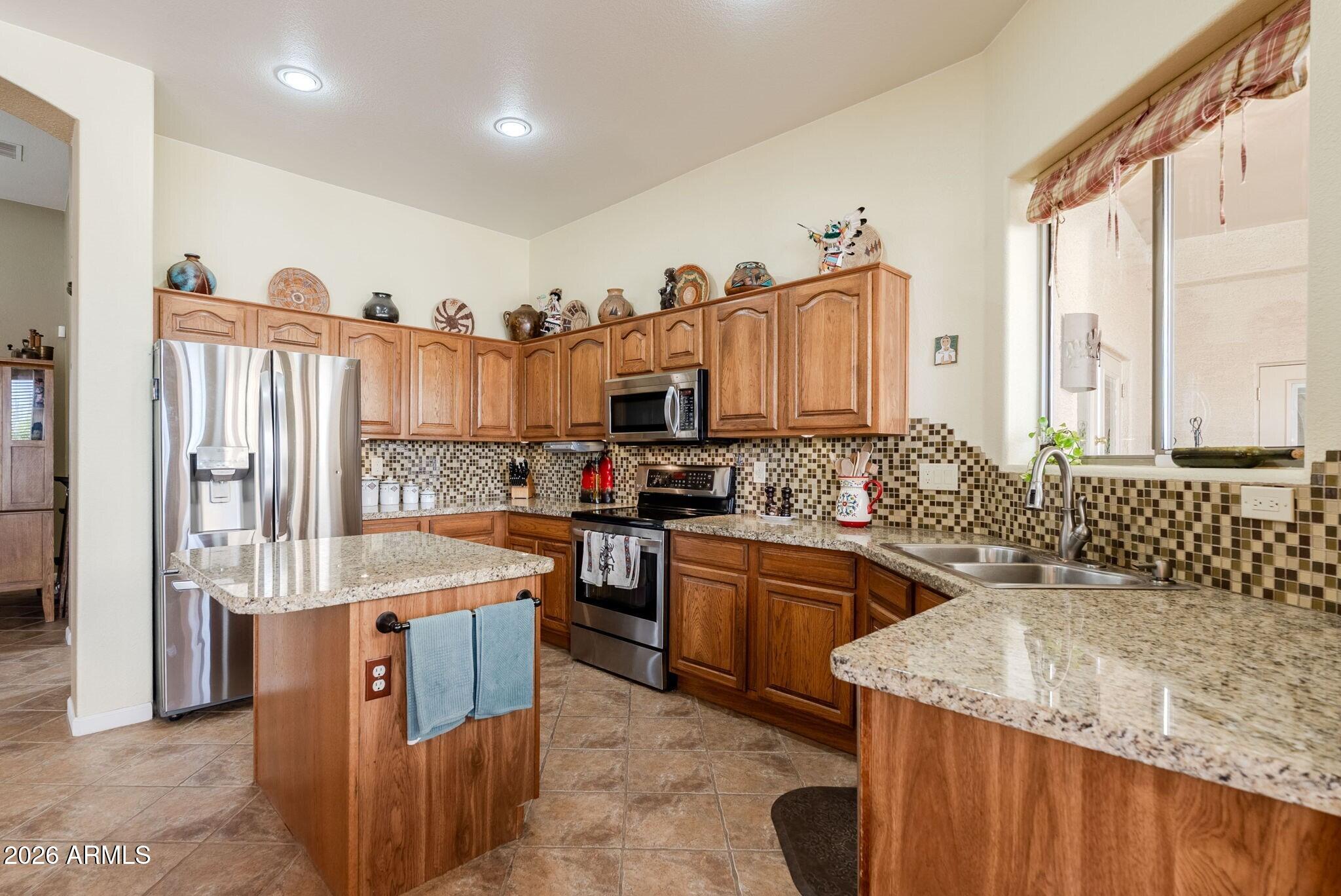 37809 North 9th Place Phoenix, AZ 85086 - Photo 15 of 79 014_Kitchen