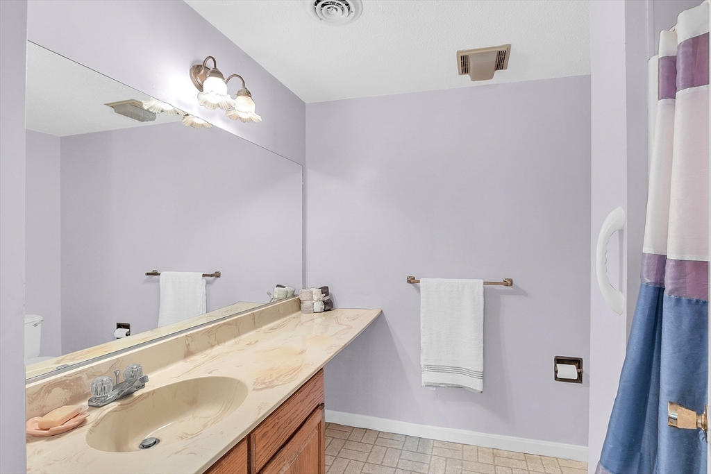 255 North Road, Unit 201 Chelmsford, MA 01824 - Photo 16 of 23 Gallery Image 16