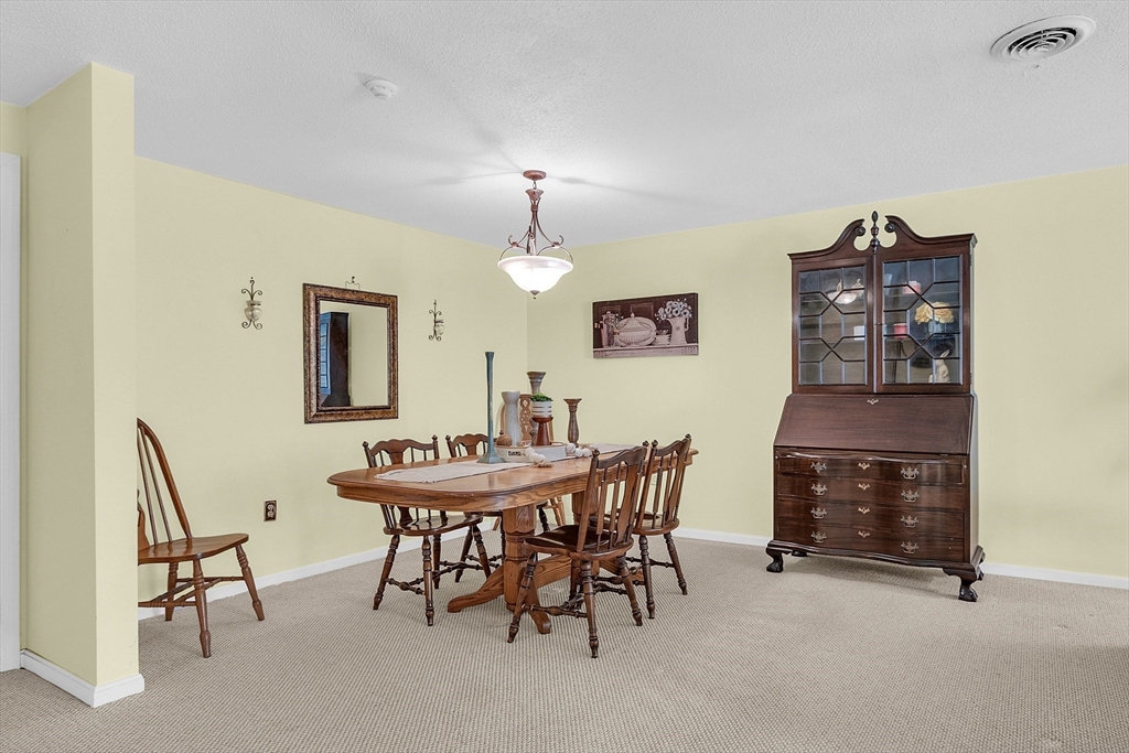 255 North Road, Unit 201 Chelmsford, MA 01824 - Photo 5 of 23 Gallery Image 5
