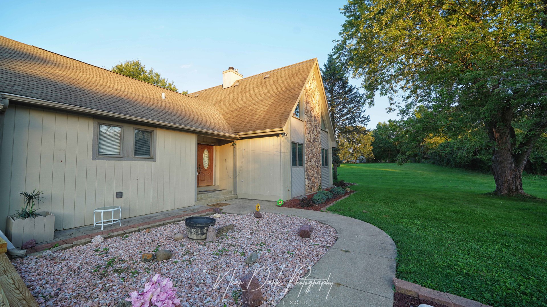 26143 North Anderson Road Wauconda, IL 60084 - Photo 5 of 47 Gallery Image 5