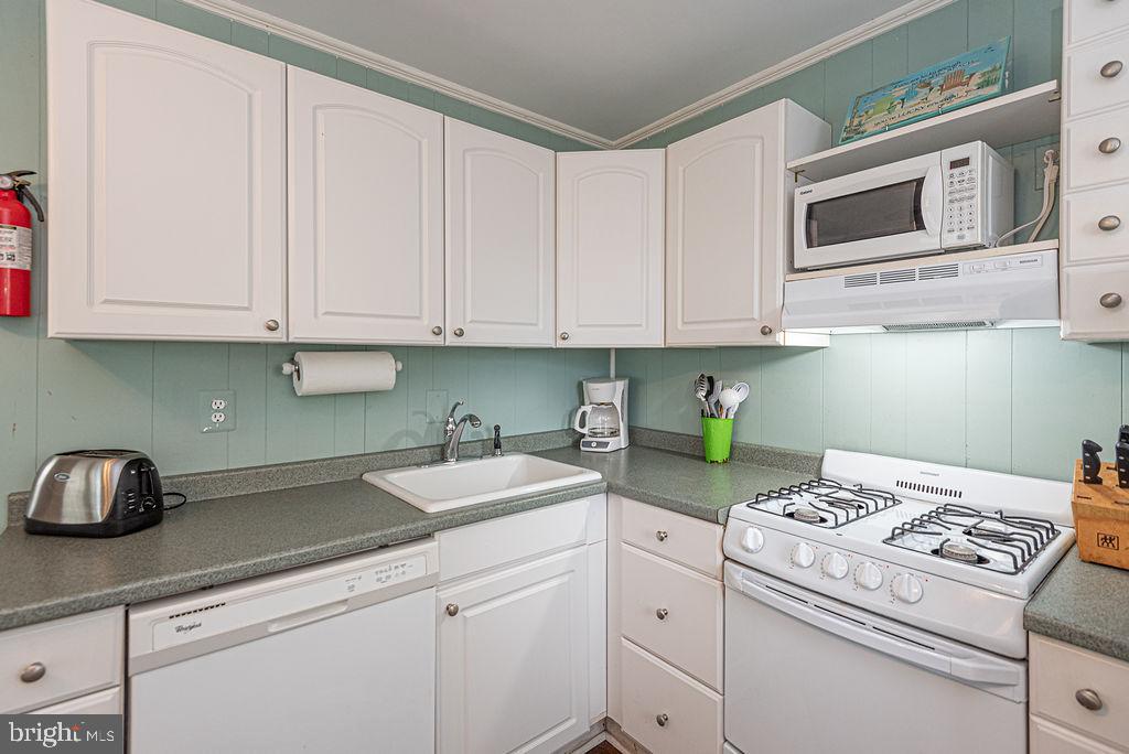 7 93rd Street Ocean City, MD 21842 - Photo 8 of 85