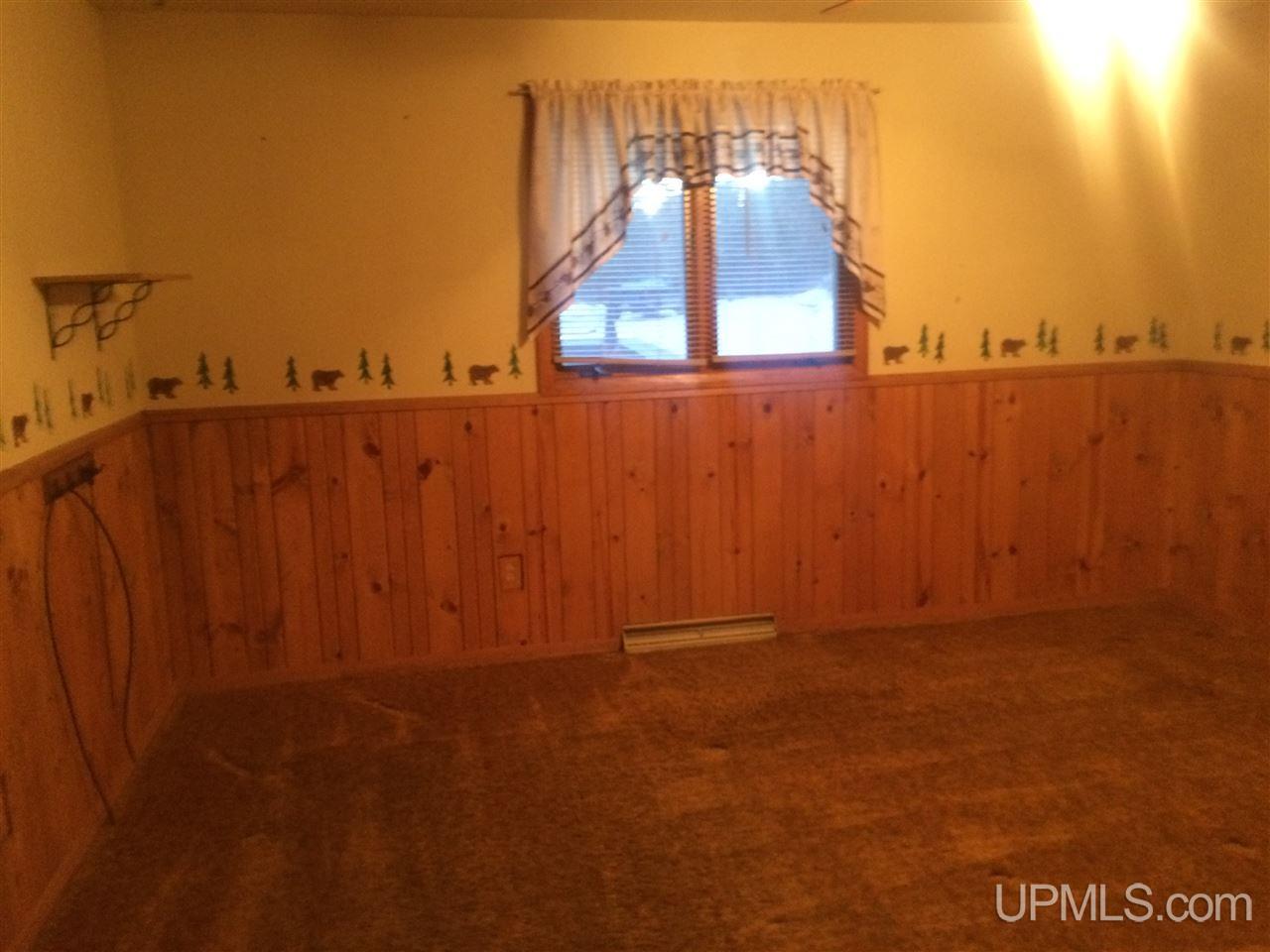 9186 Co Road Rapid River, MI 49878 - Photo 13 of 36
