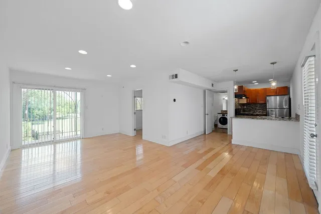 $1,350 | 1313 East 52nd Street, Unit 205, Austin, TX 78723