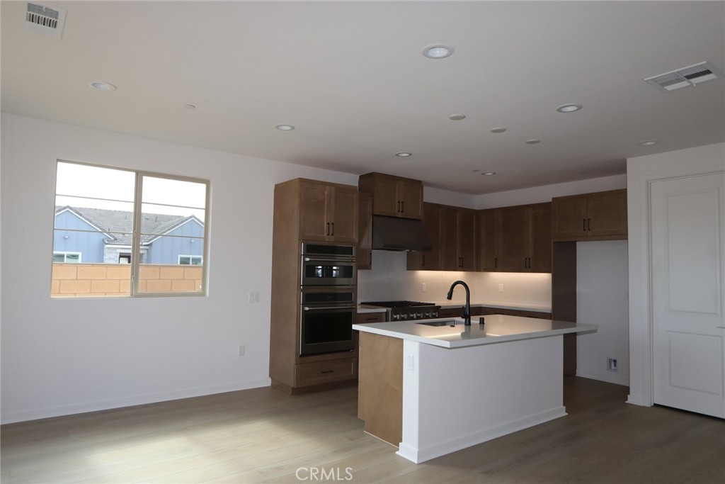 28820 Ridgerock Court Canyon Country, CA 91350 - Photo 3 of 14