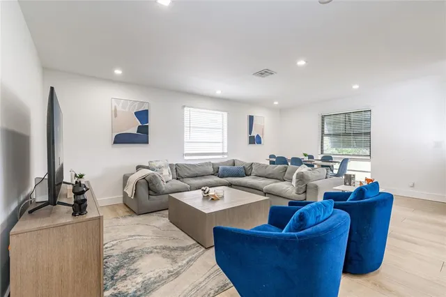 $989,000 | 825 Southwest 14th Street, Fort Lauderdale, FL 33315