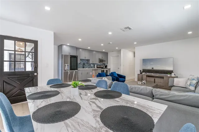 $989,000 | 825 Southwest 14th Street, Fort Lauderdale, FL 33315